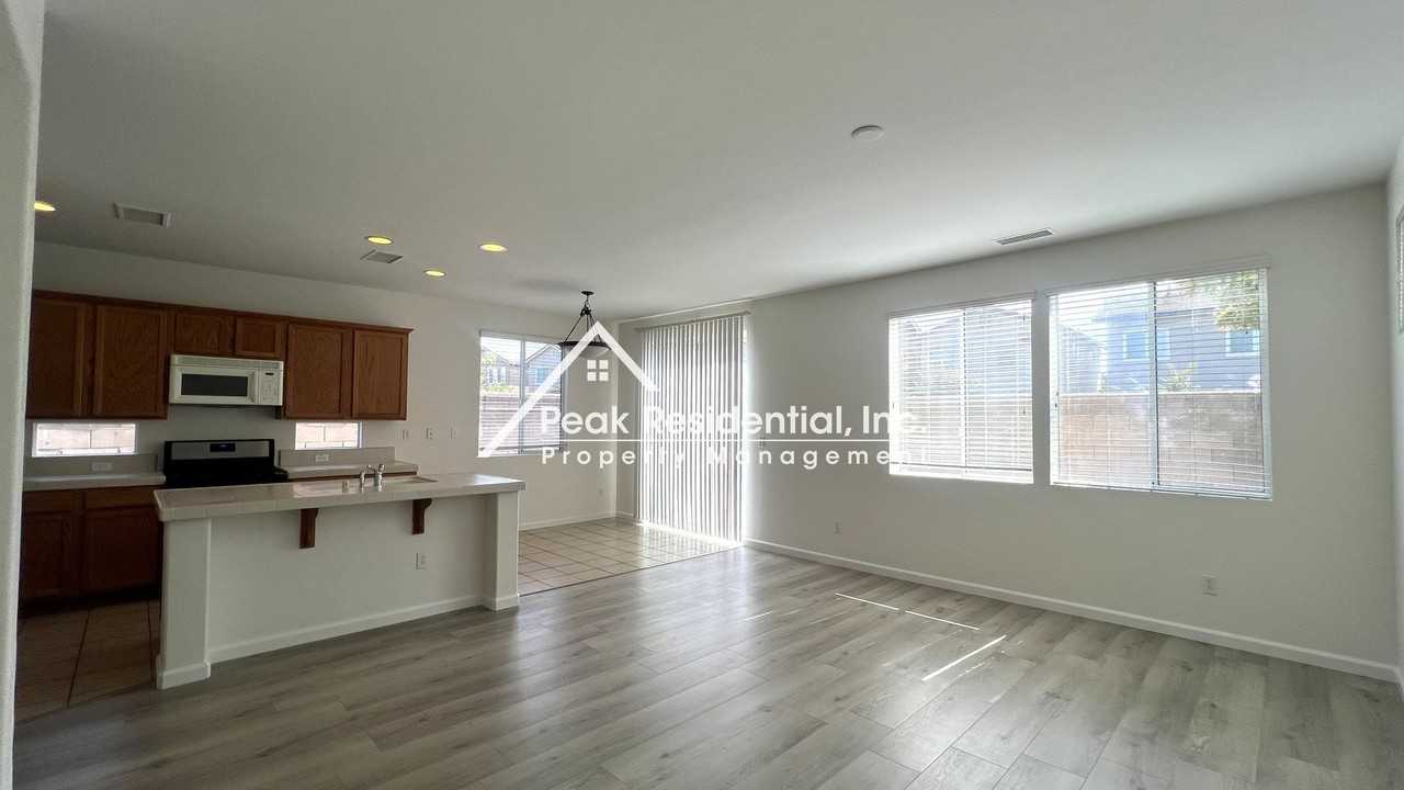 320 Penhow Cir - Photo 5 of 33