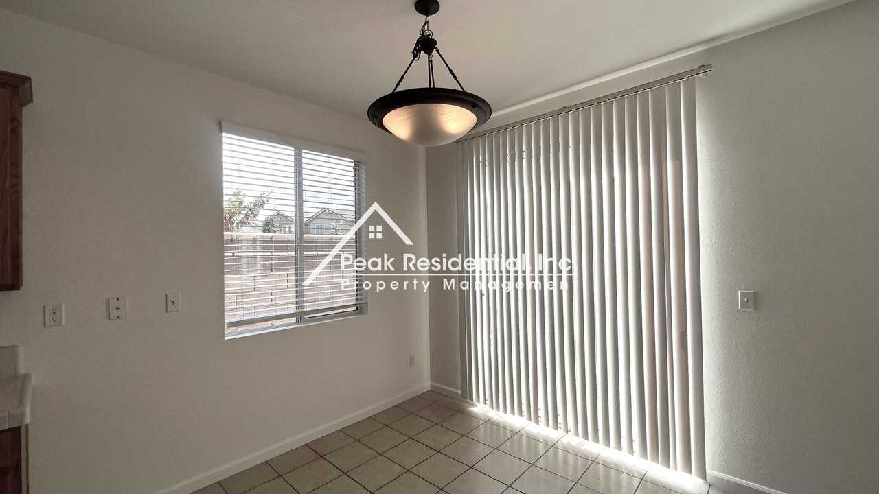 320 Penhow Cir - Photo 7 of 33