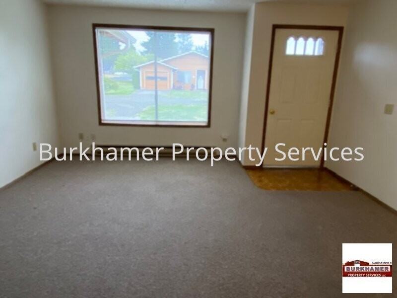 211 S 4th St - Photo 3 of 19