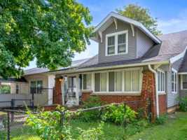 featured image of 2715 S Walnut St #NA