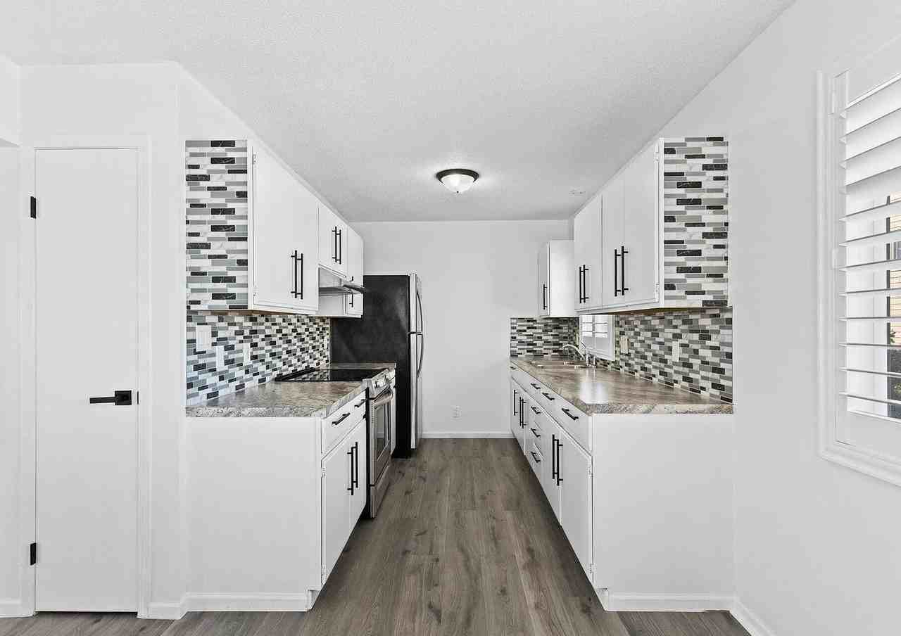 110 Lafayette Ave #110 - Photo 2 of 15