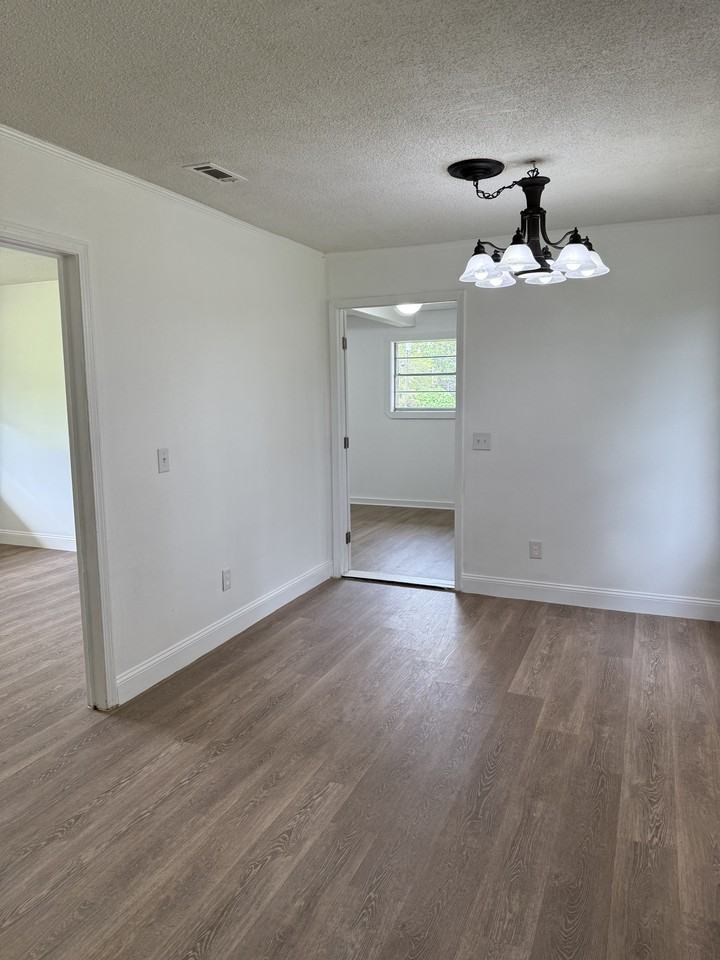 304 Morningview Rd #NA - Photo 3 of 17