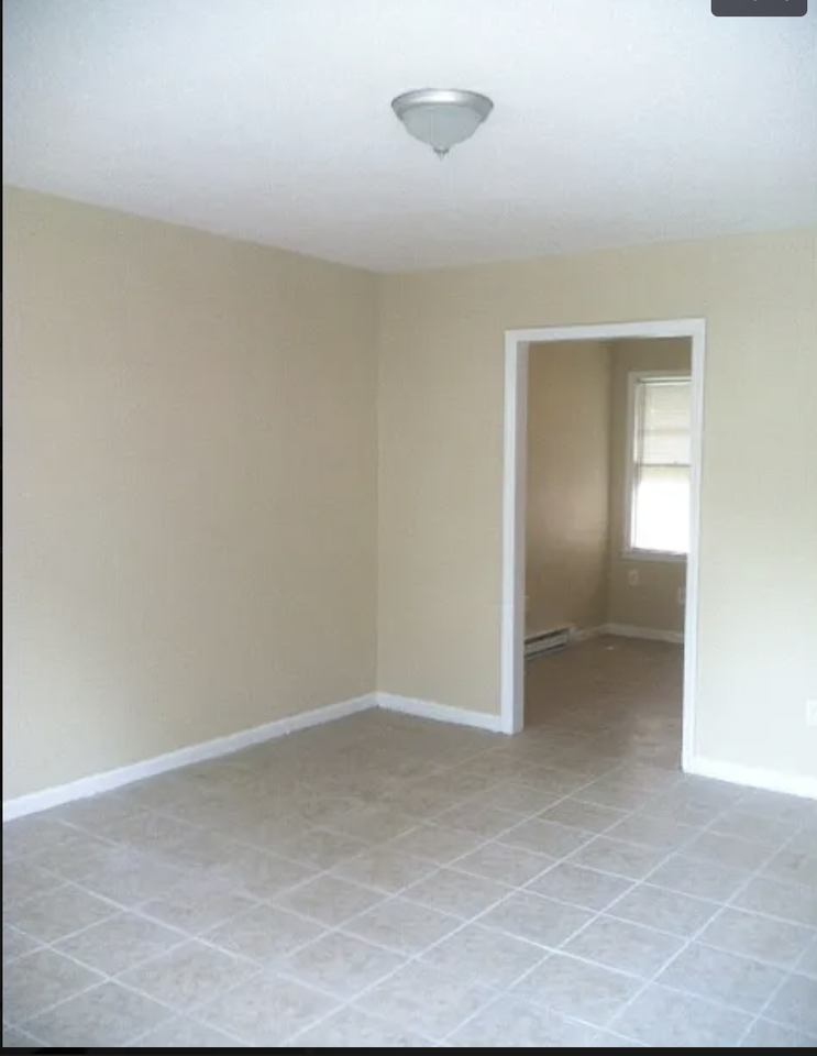 2720 Crescent Ln #A - Photo 4 of 9