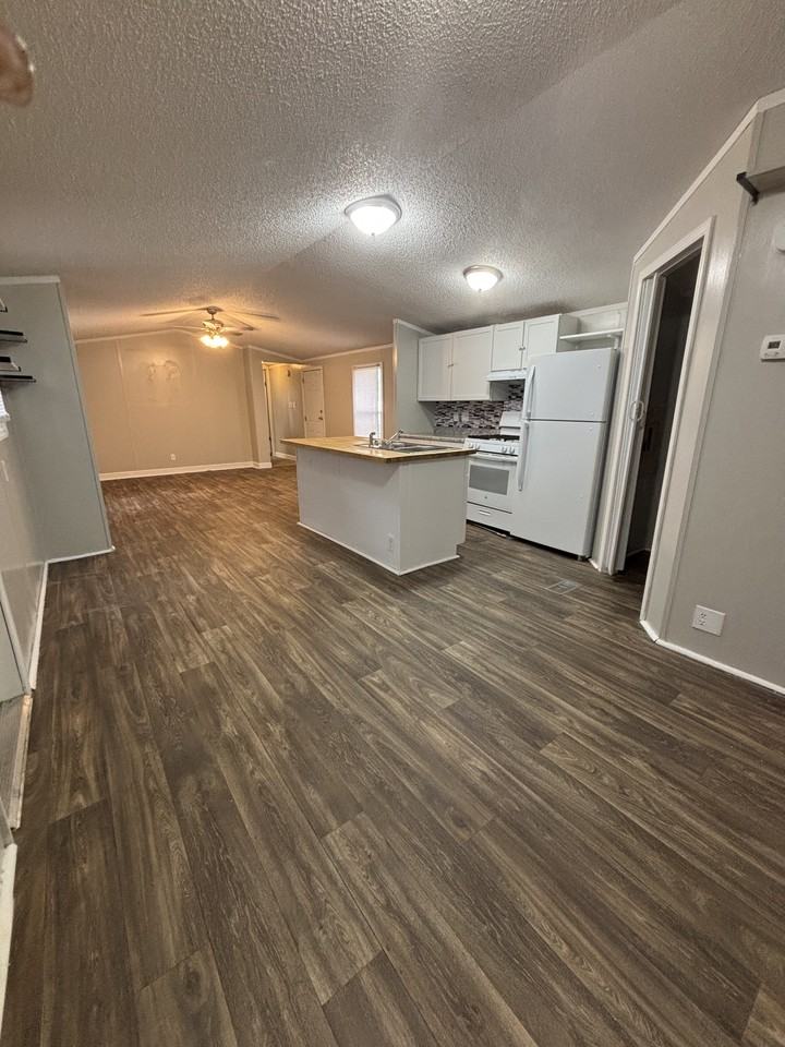 8937 Briarwood Ave #NA - Photo 3 of 13