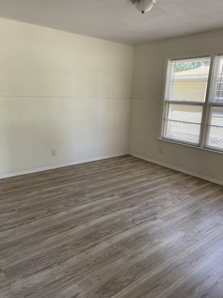 550 S Segrave St #550 - Photo 6 of 10