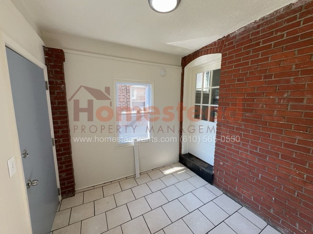 536 Poplar St - Photo 2 of 32
