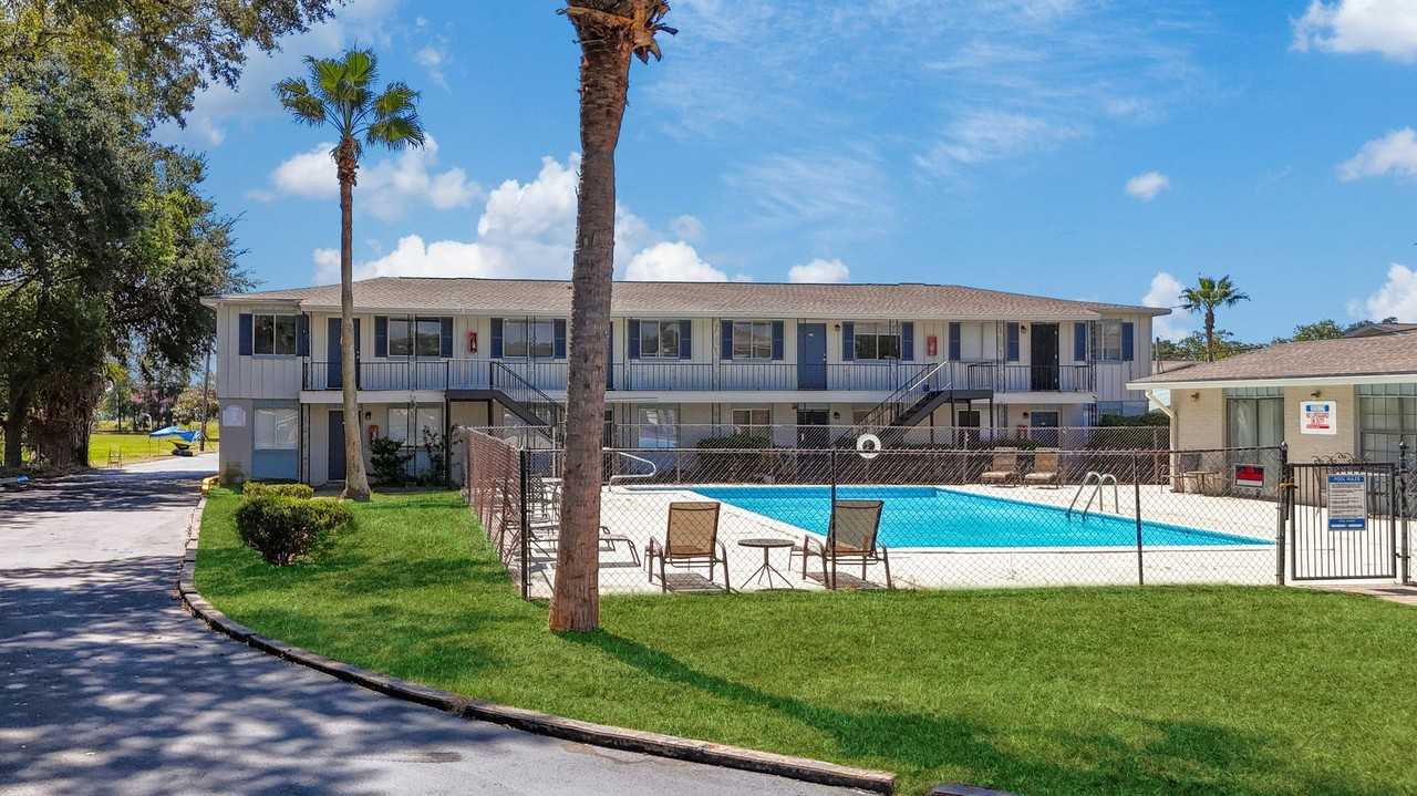 Gulf View Apartments | Remodeled! - Photo 4 of 49