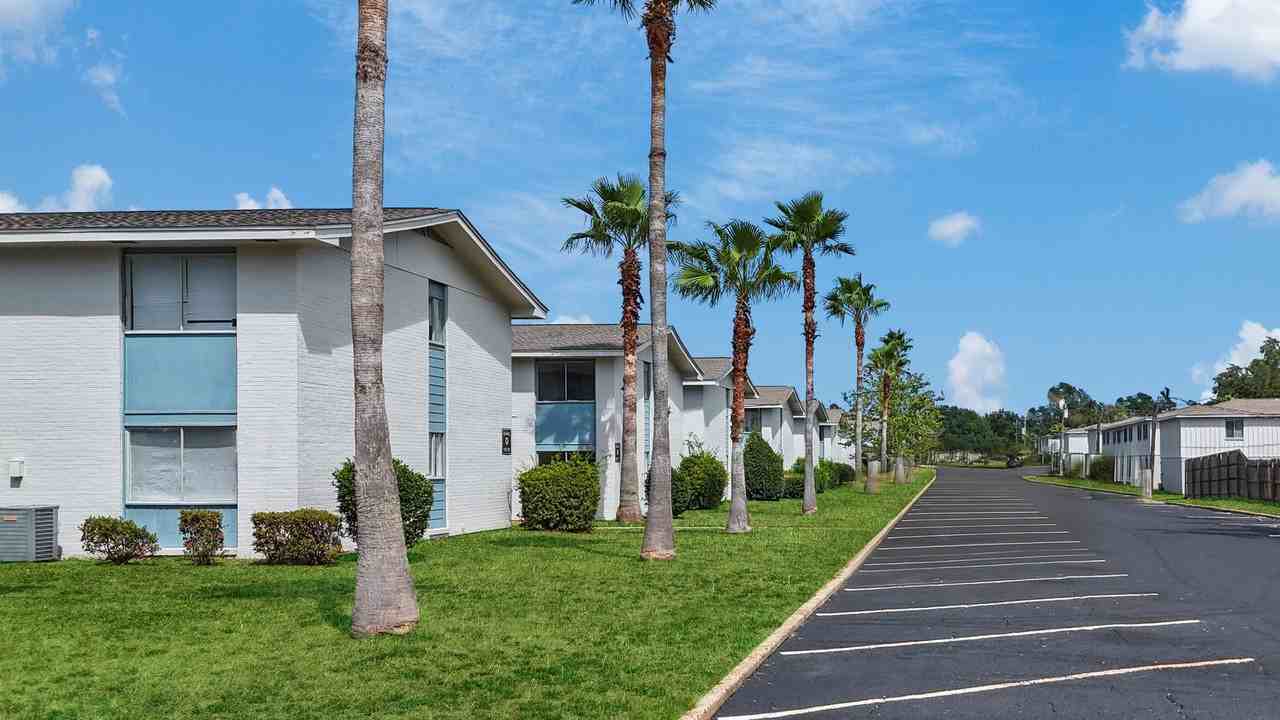 Gulf View Apartments | Remodeled! - Photo 6 of 49