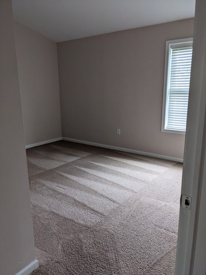 227 E High St - Photo 5 of 9