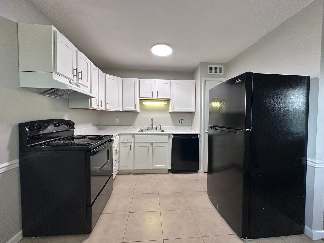 Breckenridge Apartment Homes - Photo 2 of 50