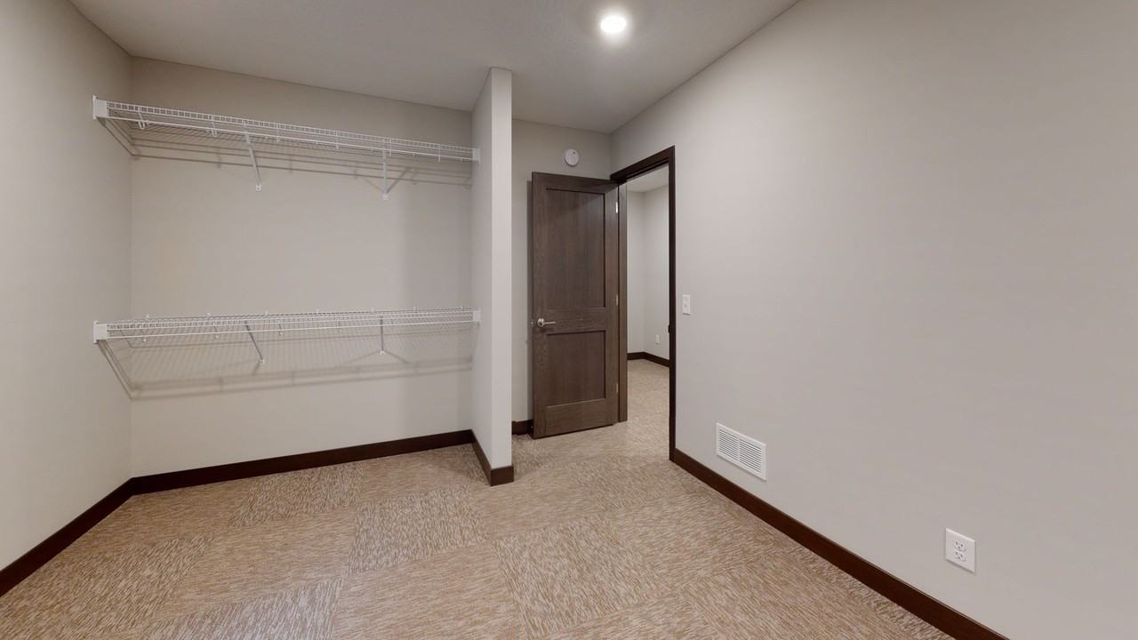 826 20th Ave SE - Photo 7 of 14