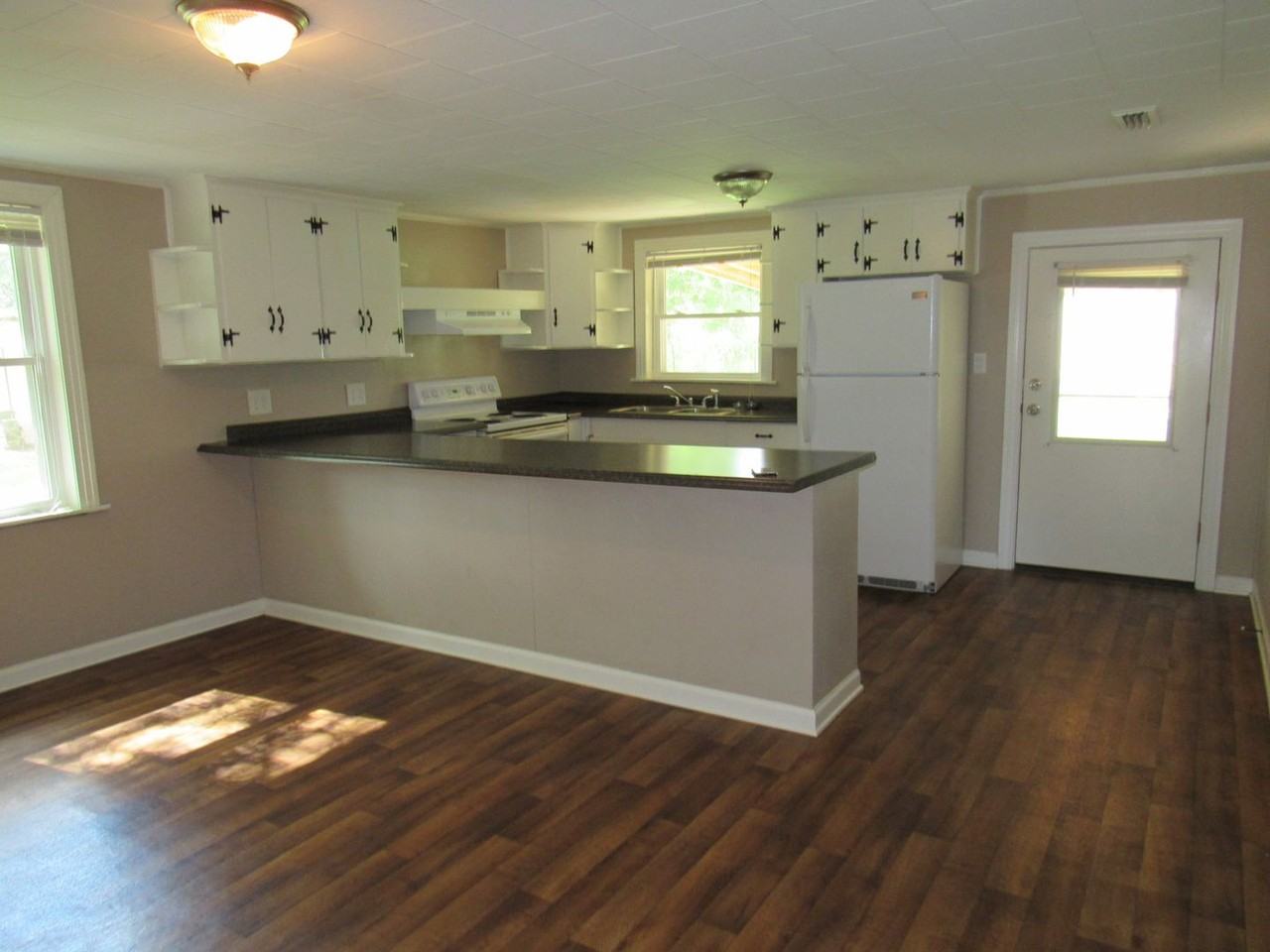 8410 County Road 636 - Photo 4 of 8