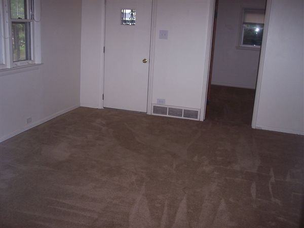 719 N West Ave - Photo 3 of 10
