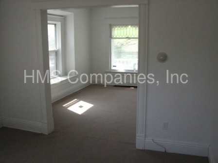 1240 Forbes St - Photo 3 of 15