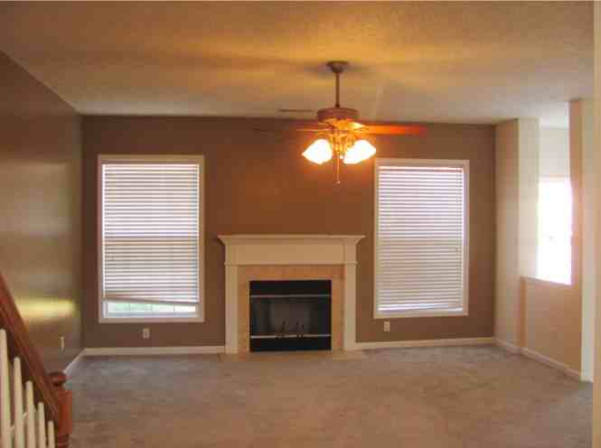 2429 Gooseberry Cir - Photo 2 of 11