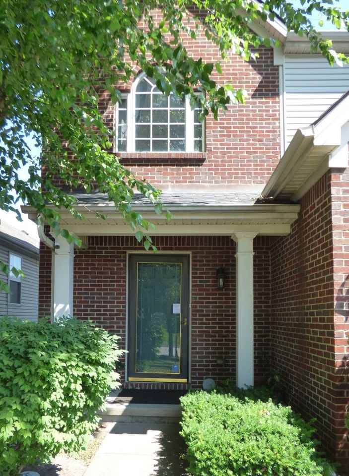 2429 Gooseberry Cir - Photo 2 of 25