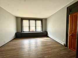 featured image of 154 S Potomac St