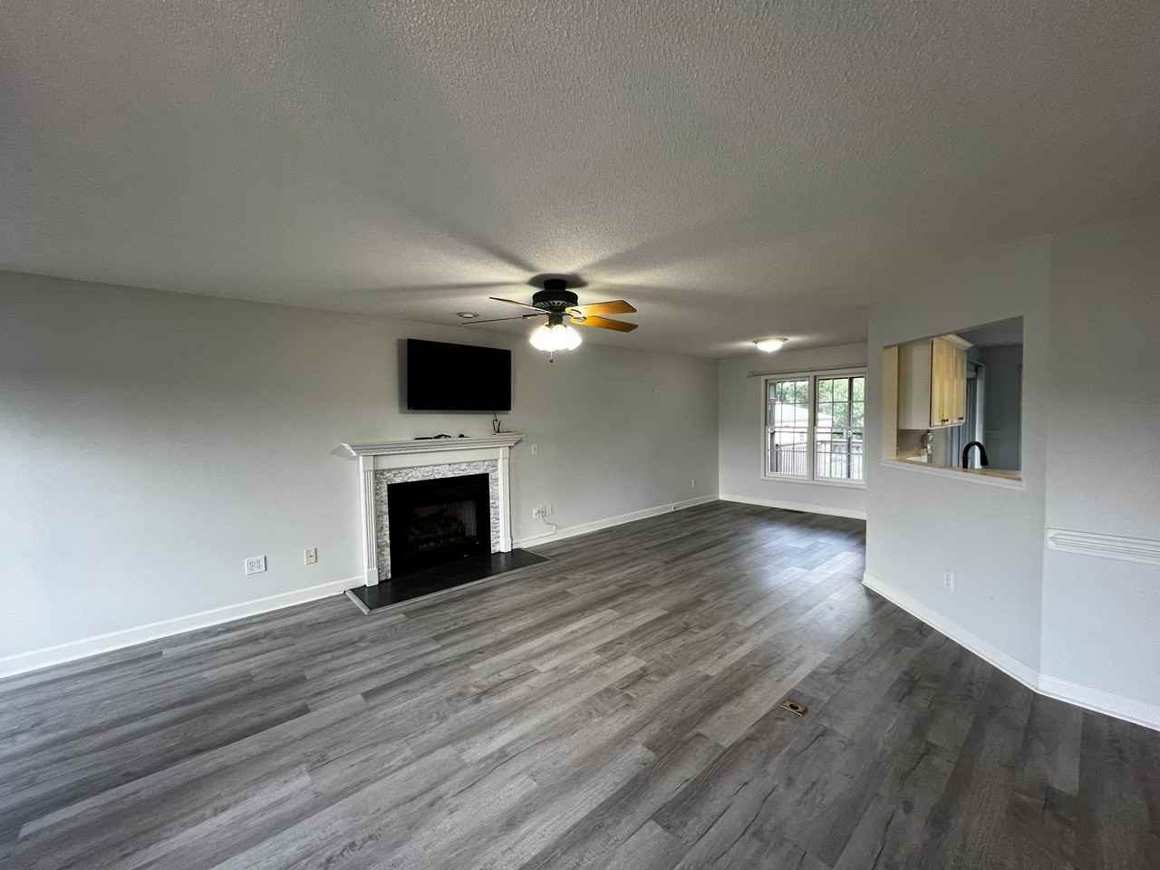 200 Pepperstone Dr - Photo 3 of 17