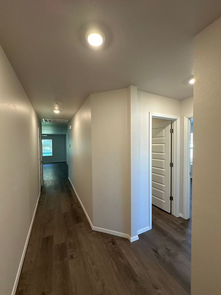 8205 E Oakland St - Photo 5 of 19
