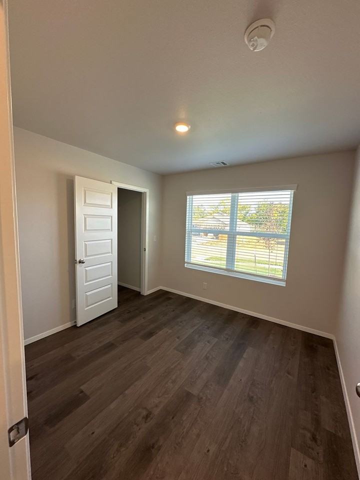 8205 E Oakland St - Photo 6 of 19