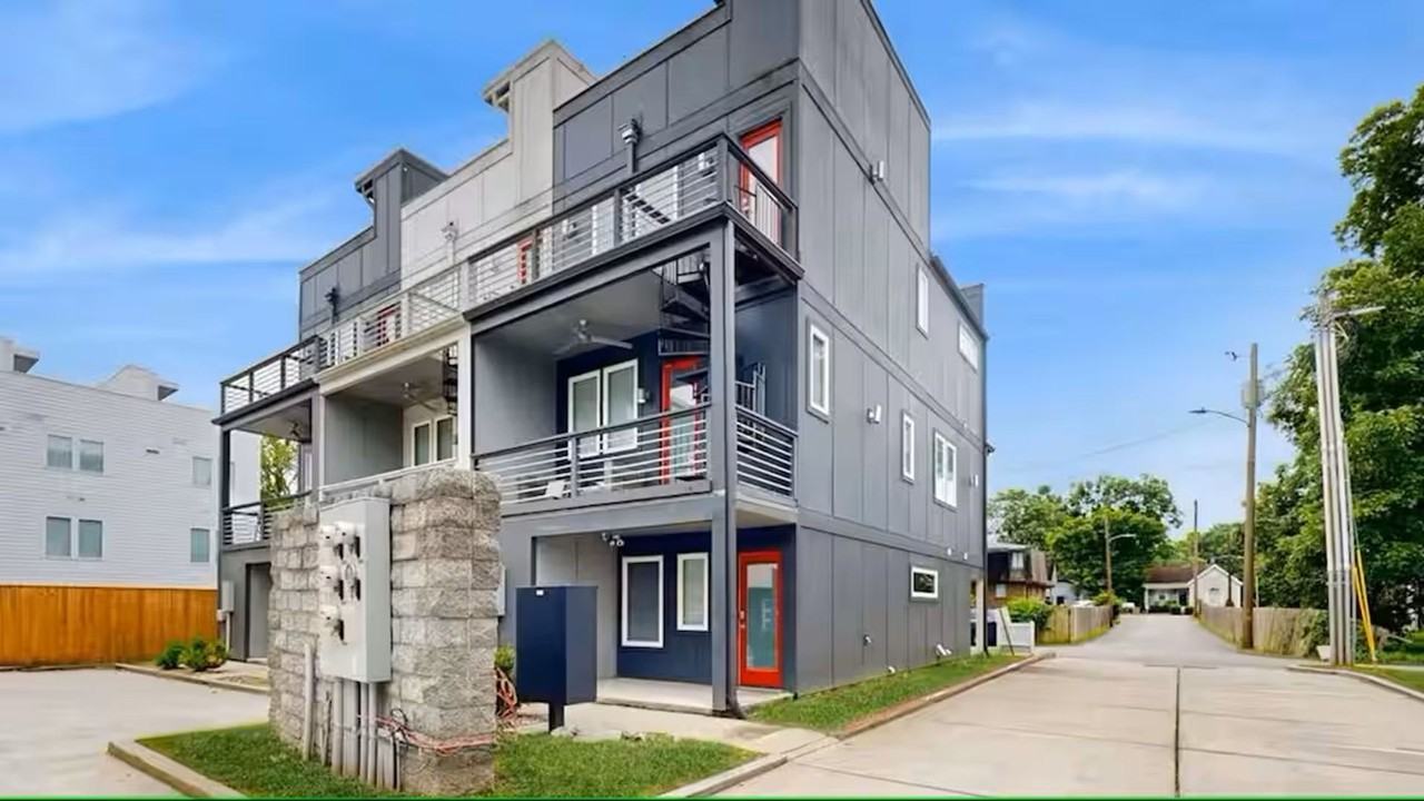 2410 Meharry Boulevard #3 - Photo 3 of 29