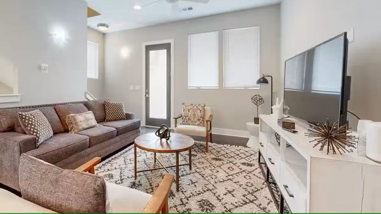 2410 Meharry Boulevard #3 - Photo 4 of 29