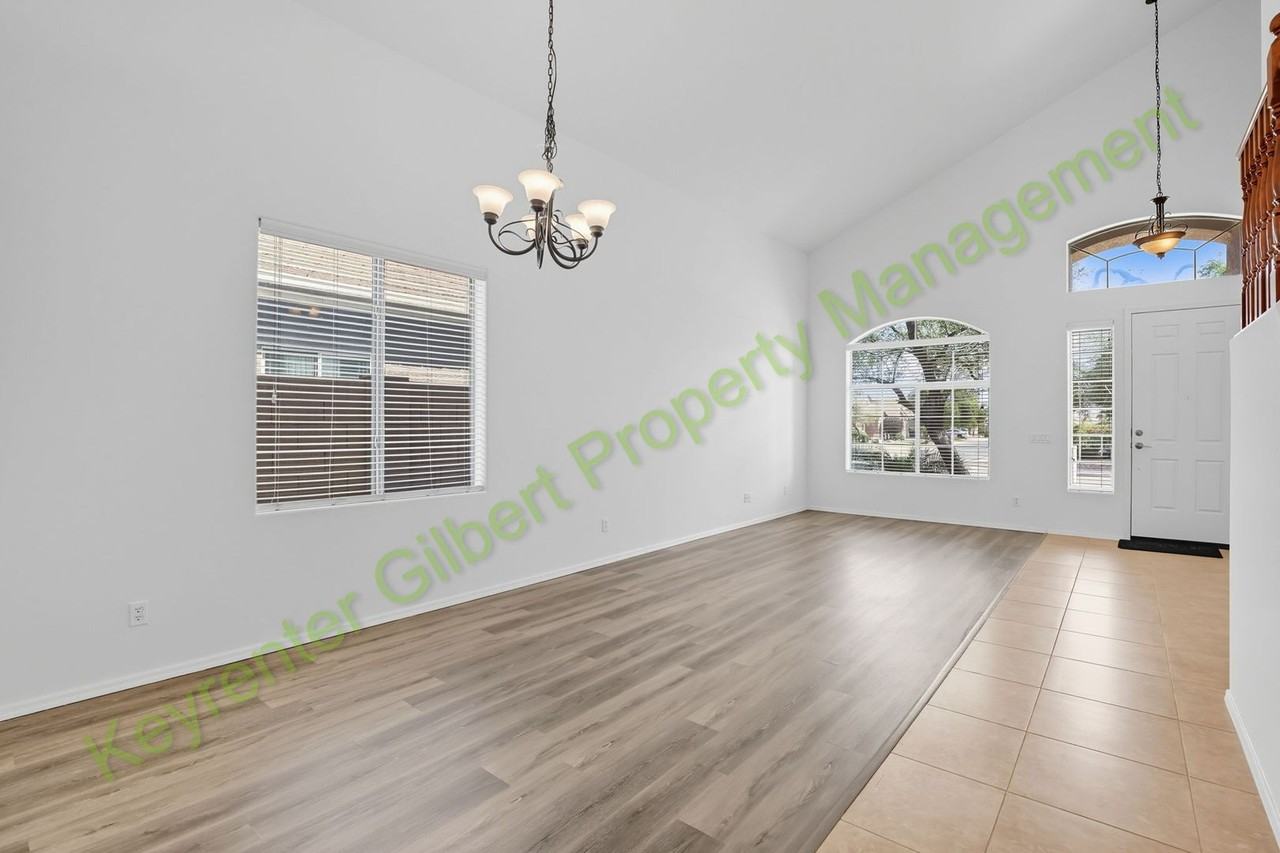 33958 N Barbara Dr - Photo 6 of 43