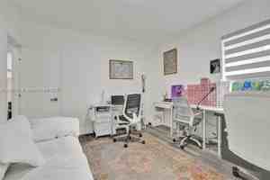 featured image of 3784 Sheridan Ave #0