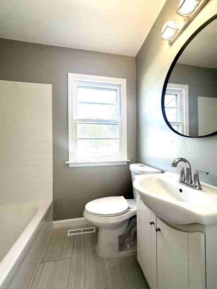 6625 Xerxes Ave S - Photo 3 of 8