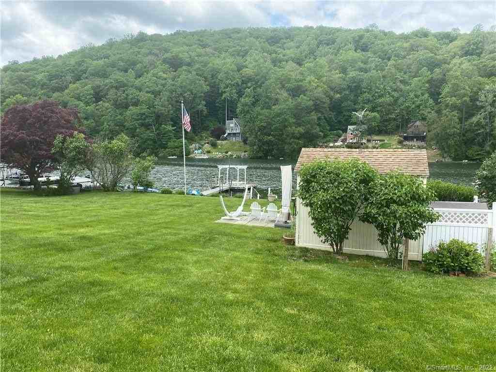 17 Pinewood Shrs - Photo 2 of 13