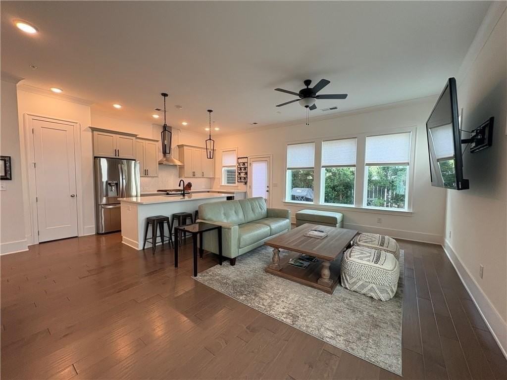 2523 Oakbourne Ln - Photo 4 of 19