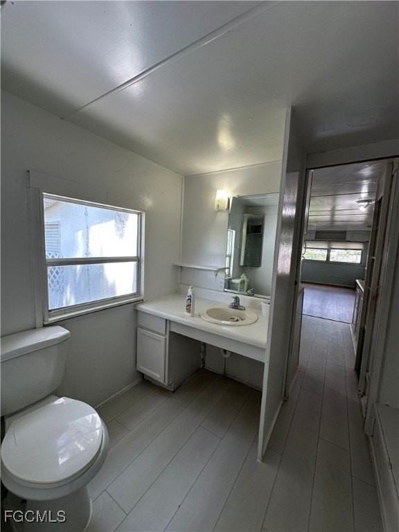 1746 Pacific Ave - Photo 7 of 12