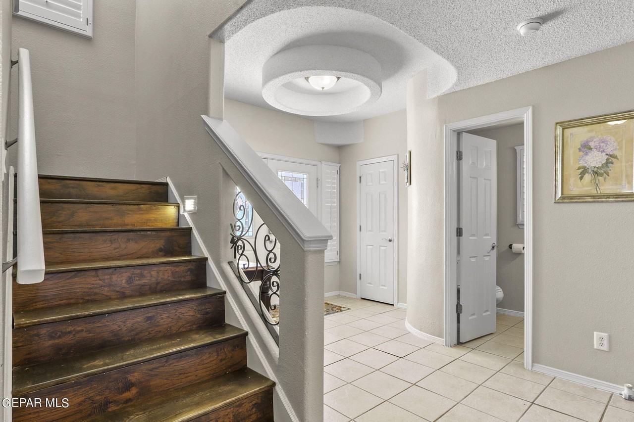 5900 Anapaula Drive - Photo 3 of 38