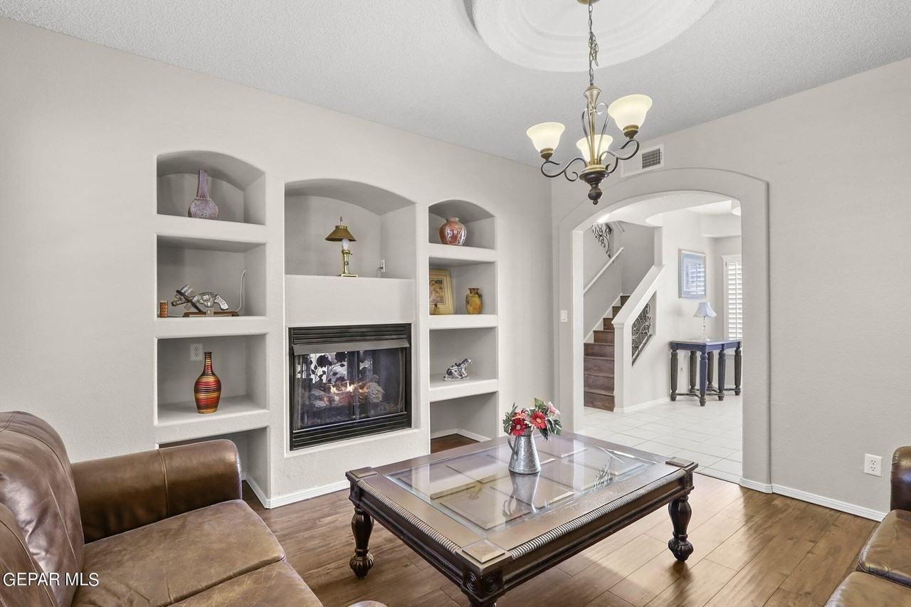 5900 Anapaula Drive - Photo 6 of 38