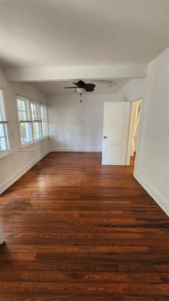 315 Eucalyptus St #6 - Photo 6 of 15