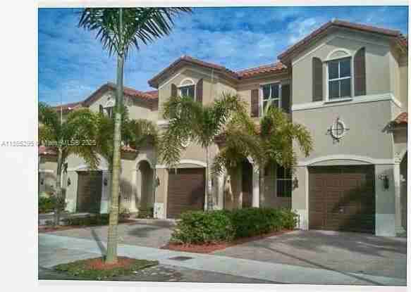 1024 Ne 207th Ter #1024 - Photo 6 of 34