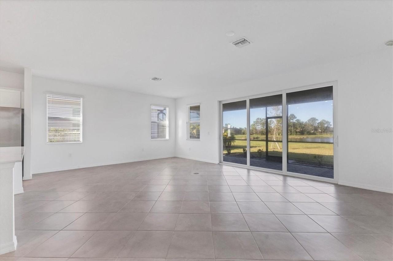 19095 Cabernet Ct - Photo 6 of 50