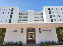 featured image of 226 Golden Gate Pt #44