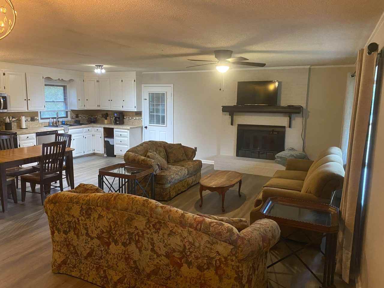 Josie Ln - Photo 2 of 6