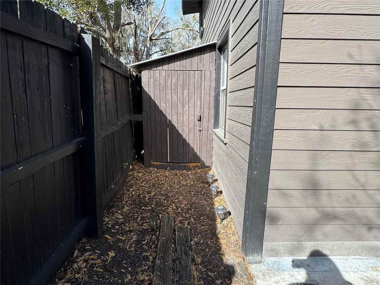 225 E 5th St #A - Photo 3 of 13