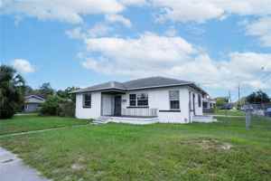 featured image of 3110 North Boulevard