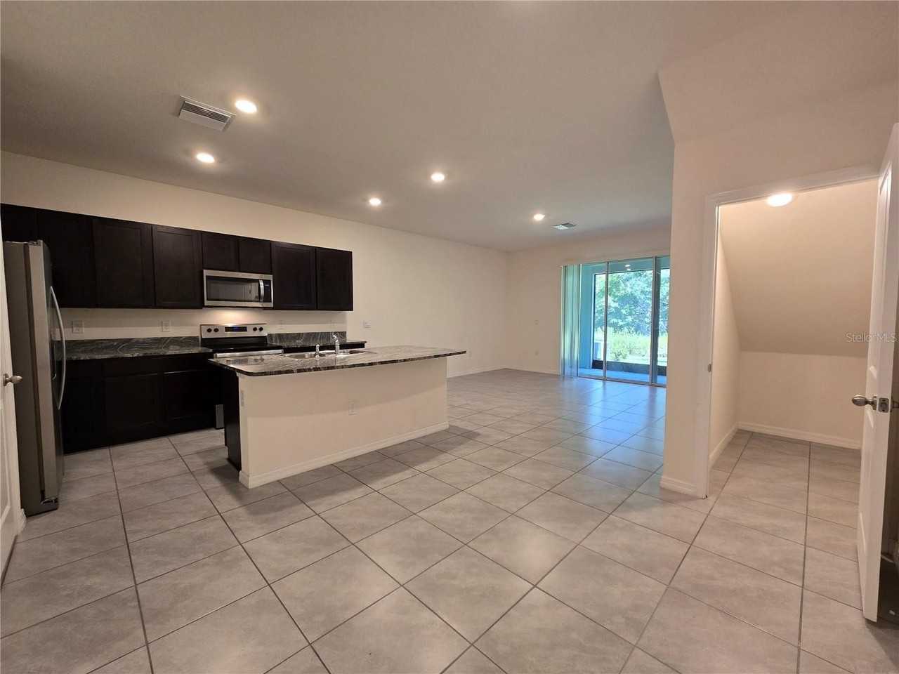 32803 Pez Landing Ln - Photo 2 of 23