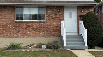 featured image of 619 E Park Ave #MAIN