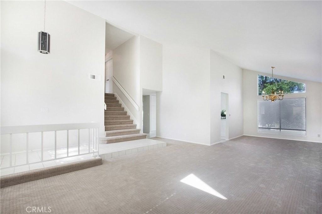 2 Glorieta E - Photo 3 of 26