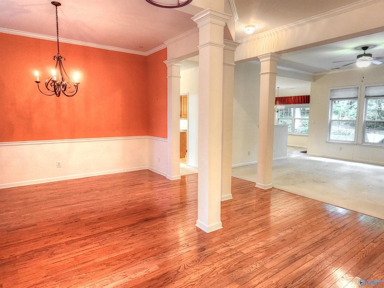 93 Fernbrook Ct - Photo 4 of 32