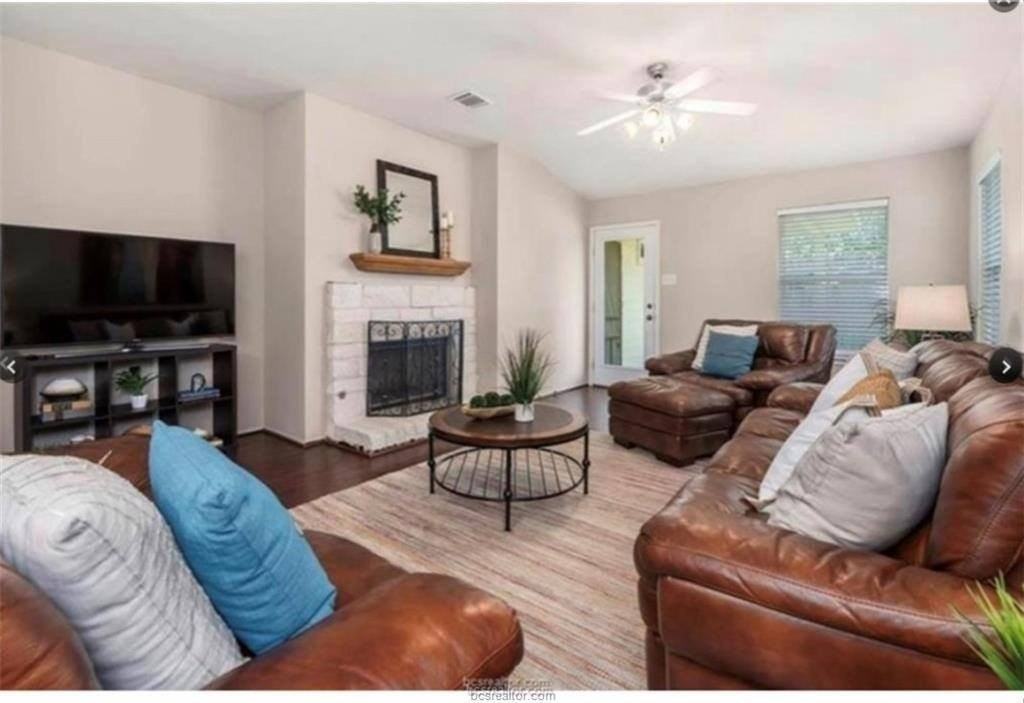 912 Whitewing Lane - Photo 2 of 9