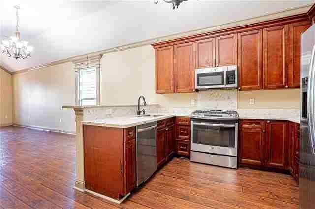 3208 Pine St - Photo 7 of 21