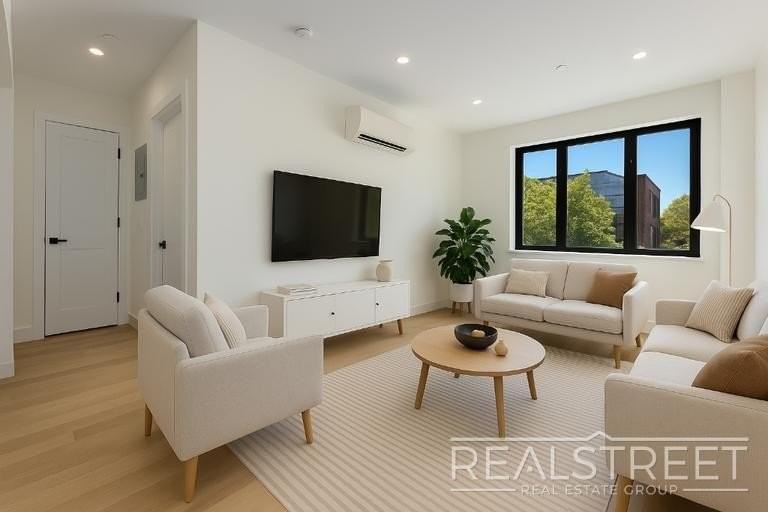 81 Malcolm X Boulevard #1F - Photo 2 of 8