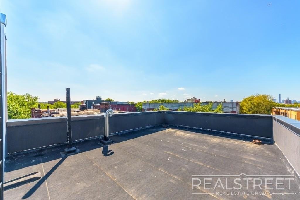 81 Malcolm X Boulevard #1F - Photo 7 of 8