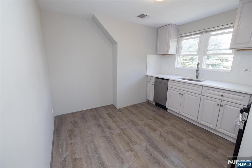 47 Lanza Ave - Photo 2 of 17